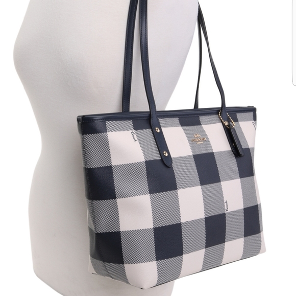 COACH CITY ZIP TOTE + MATCHING WRISTLETS +FREE gif - Picture 5 of 5